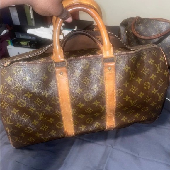 LV tote - Picture 6 of 9